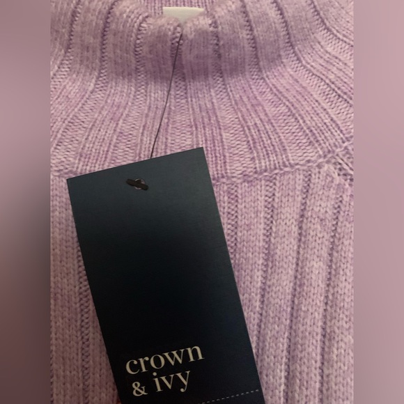 Soft and Cozy Crown & Ivy Women’s Lavender Sweater - Picture 4 of 5